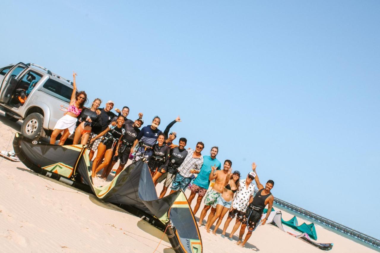 Indiana Kite School And Hostel Cumbuco Ngoại thất bức ảnh