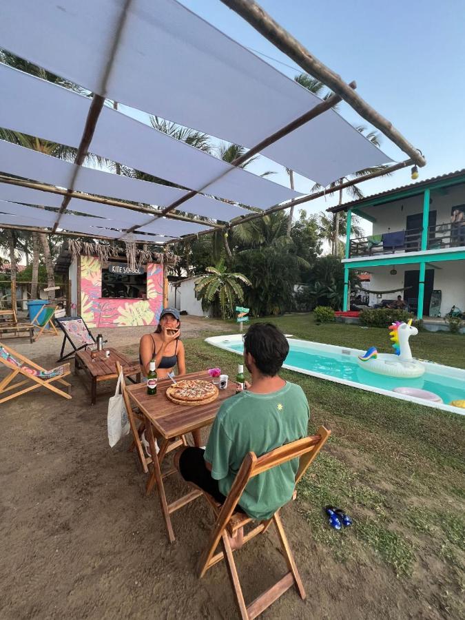 Indiana Kite School And Hostel Cumbuco Ngoại thất bức ảnh